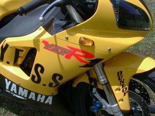 YZF-R1$B%m%4(B